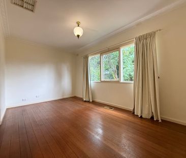 Spacious Family Living in Quiet Court Location - Photo 1