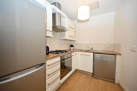 Apt 2 Winter Gardens 34 Alfred Street, Belfast, BT2 8EP - Photo 3