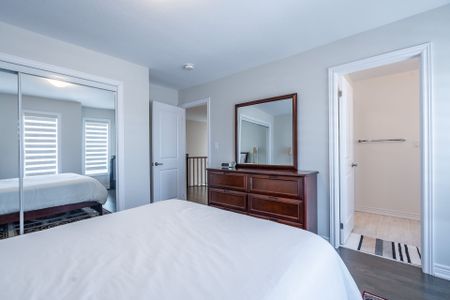 For Lease - 100 Starfire Crescent, Hamilton, Ontario - Photo 3