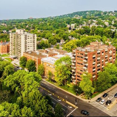 Brand New 2 Bedroom Condos in Westmount ** Per Friendly** - Photo 1