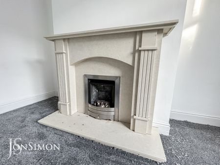 Bolton Road West, Ramsbottom - Photo 3