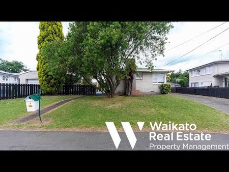 Well-presented, well-located, and well worth a look. - Photo 5