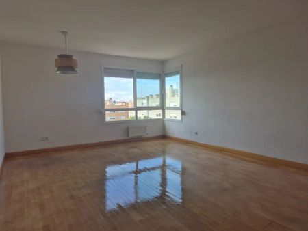 Piso de alquiler en Calle de Gloria Fuertes, 2, Norte - Photo 2