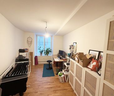 Modernisierte 3.5-Zimmer-Wohnung im Zentrum der Altstadt - Photo 2