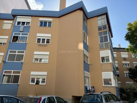 Apartamento T2 para Arrendamento em Oeiras – Disponível a partir de 14 de março - Photo 3