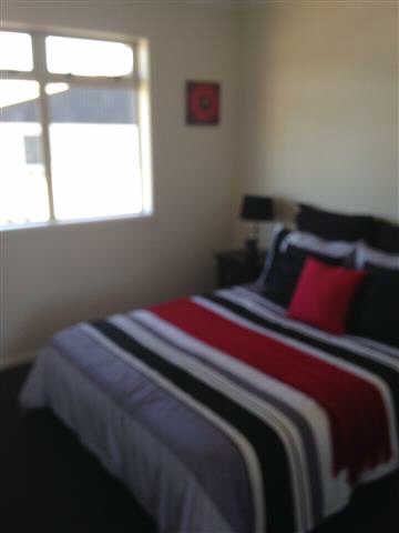 **Spacious 4-Bedroom Townhouse in Hillcrest, Hamilton – $680 per Week** Discover comfortable and convenient living in this well-maintained 4-bedroom townhouse located in the desirable Hillcrest area of Hamilton, 3216. - Photo 4