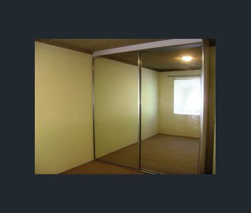 Handy Location - Photo 1