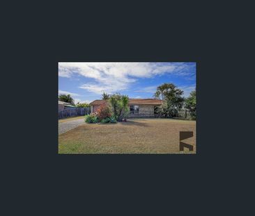 COZY AND HOMELY AMBIANCE, CLOSE TO BEAUTIFUL BARGARA BEACH! - Photo 2