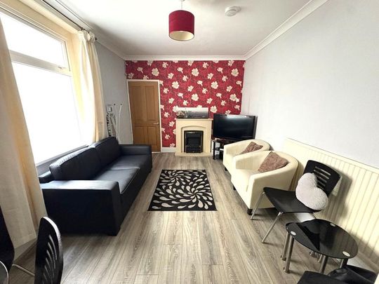 5 bedroom house share to rent - Photo 1