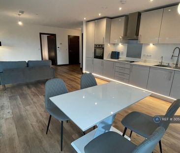 1 bedroom in a flat share to rent - Photo 4