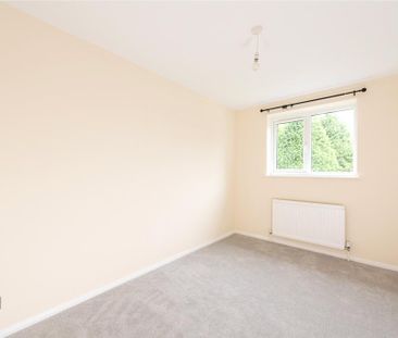 4 bedroom detached house to rent - Photo 6