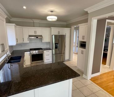 For Lease - 2114 Helmsley Avenue, Oakville, Ontario - Photo 5