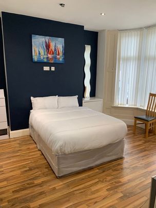 Canon Road Room 5 - Photo 1