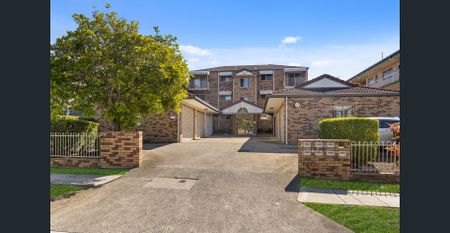 Stylish Retreat with Private Plunge Pool - Photo 3