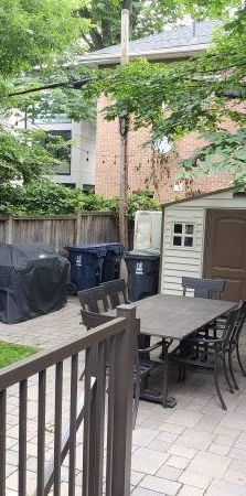 Renovated Home Near Bathurst Station - Photo 1