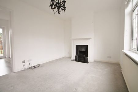 Hamilton Road, Feltham, Middlesex,TW13 - Photo 2