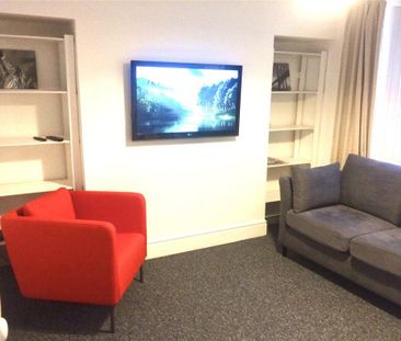 4 bedroom terraced house to rent - Photo 4