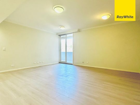 Timber Floored 2 Bed - Photo 1