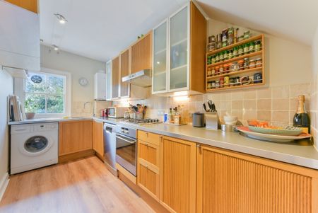 Bedford Hill, SW12, London - Photo 4