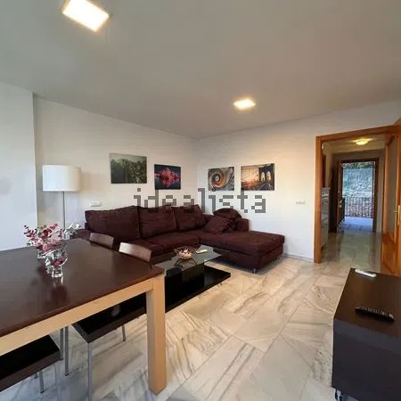 Alquiler de piso en Avenida Retamar - Photo 1