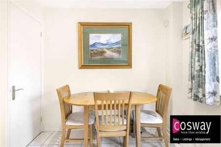 Brancaster Drive, Mill Hill, NW7 - Photo 3