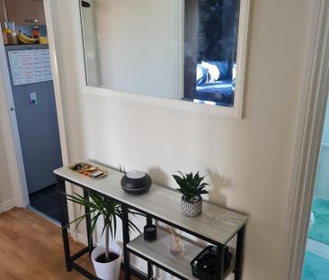 1 Bed Flat, Cumberland Place, SE6 - Photo 1