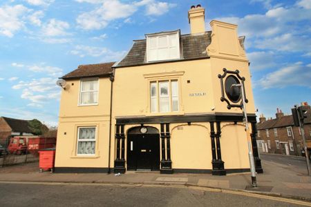 Studio to rent - Photo 5