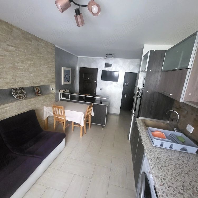 Inchiriez apartament o camera Micro 21 Galati - Fotografie 1