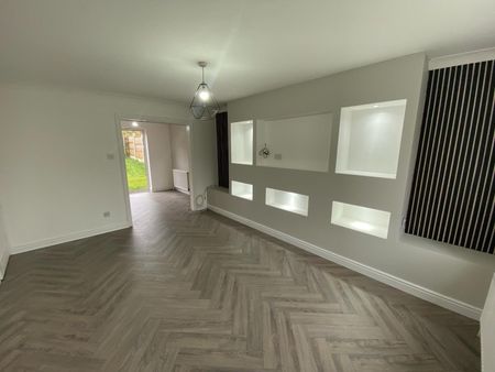 Woodside Mews, Leeds, Meanwood - Photo 3