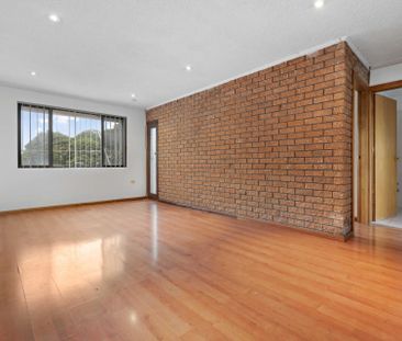 Centrally Located - Top Floor Unit - Photo 2