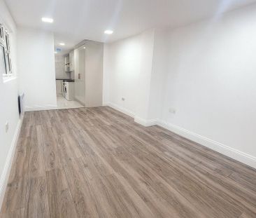 7 bedroom semi-detached house to rent - Photo 2