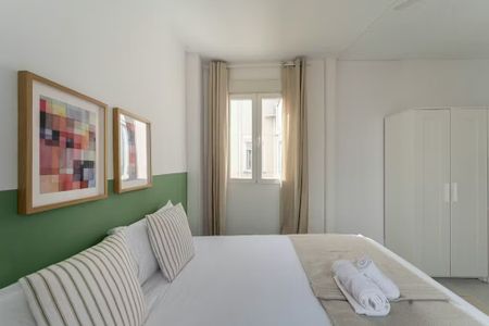 Calle de Fuencarral, Madrid, Community of Madrid 28010 - Foto 3