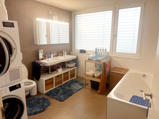 GARE 8C, Appartement de 5.5 pièces avec 3 salles d'eau - Photo 1