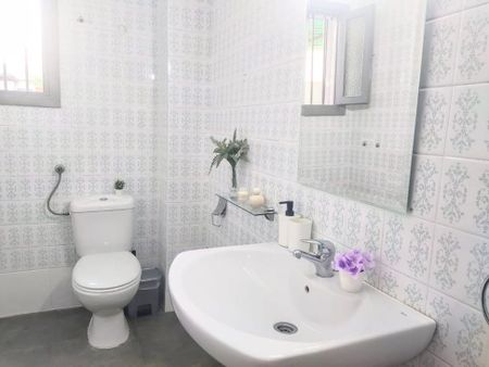 Carrer Miguel Hernández, Paterna, Valencian Community 46980 - Photo 4