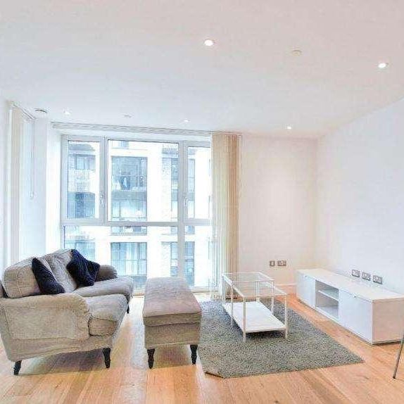 Caxton Street North, London, E16 - Photo 1