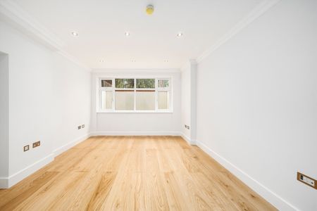 Chatsworth Road, North West London, NW2, London - Photo 2