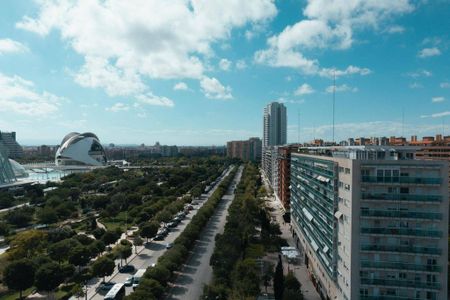 4 room luxury Flat for rent in Valencia, Spain - Photo 4