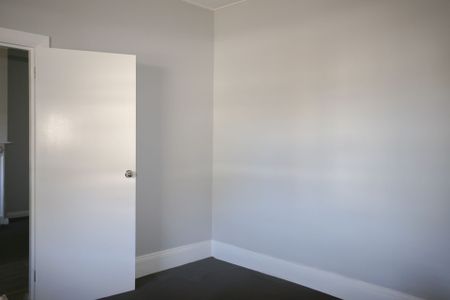 FRESHLY RENOVATED HOME - Photo 4