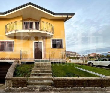 Villa in Strada Provinciale 289 snc, Baia e Latina (CE) - Foto 1