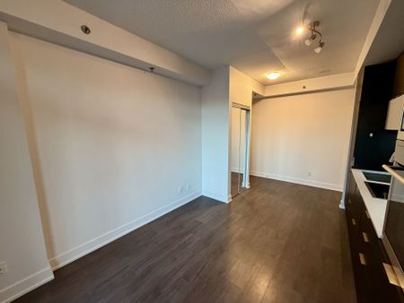 For Lease - 318 Richmond Street Unit# 1904, Toronto, Ontario - Photo 4