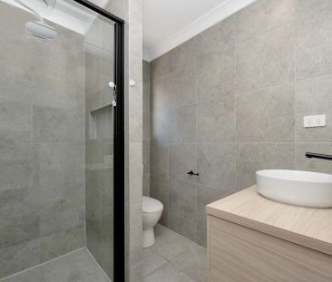 Stunning 4-Bedroom Home – Space, Style & Luxury Living! - Photo 3