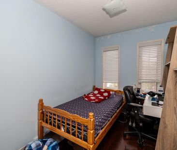 For Lease - 137 Conn Smythe Drive, Toronto, Ontario - Photo 5