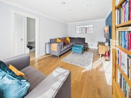 3 bedroom detached house to rent - Photo 3