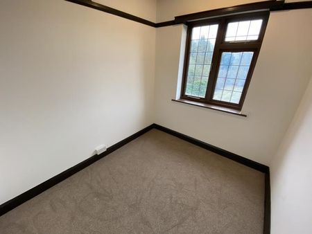 3 bedroom detached house to rent - Photo 3