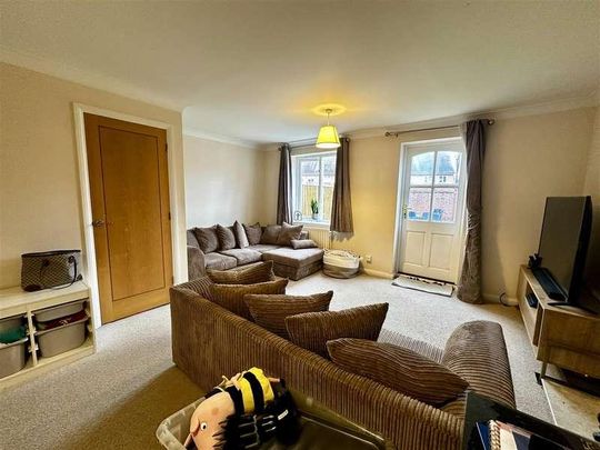 Boundary Walk, Knowle, Fareham, PO17 - Photo 1