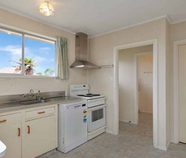 Sun, Space & A Stand-Out Location - Photo 4