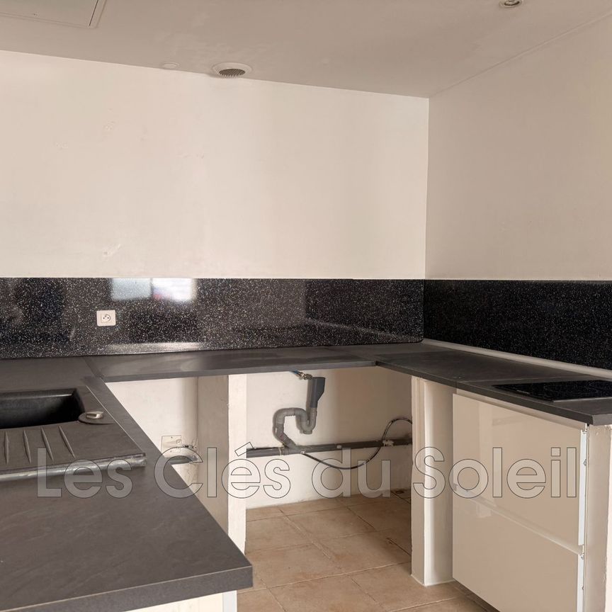 Location Appartement 2 pièces 45m² TOULON 83100 - Photo 1