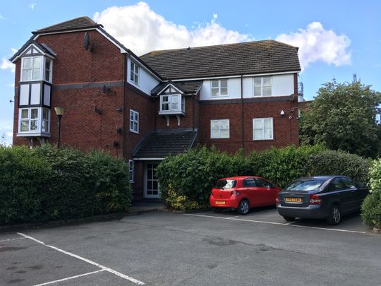 2 Bed Flat, Burroughs Gardens, L3 - Photo 1