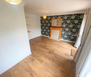 2 bedroom end of terrace house to rent - Photo 1