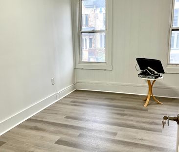 For Lease - 275 Main Street Unit# Upper, Hamilton, Ontario - Photo 3